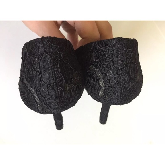 Dolce & Gabbana Black Lace Taormina Heels - Picture 7 of 7